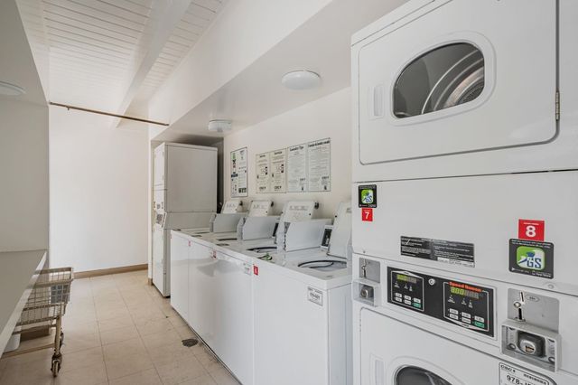 675 675 Sharon Park Dr 245, Menlo Park, CA 94025