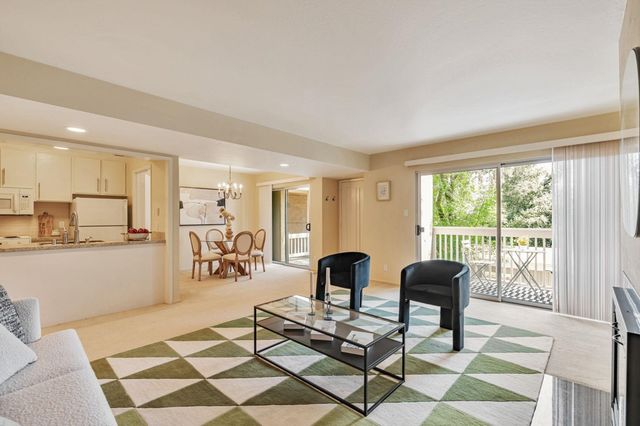 675 675 Sharon Park Dr 245, Menlo Park, CA 94025