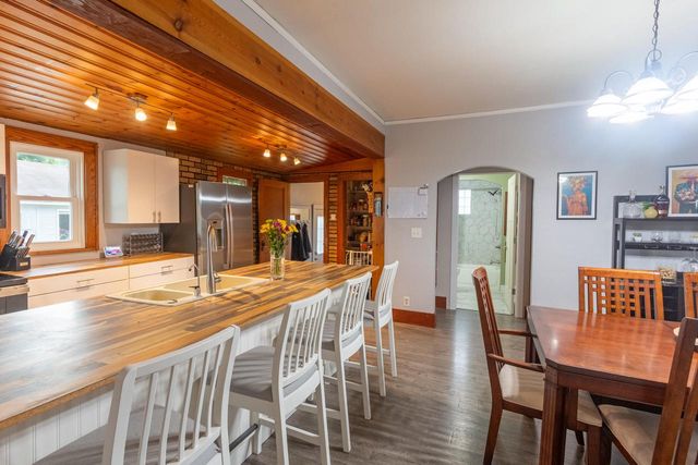 359 Prospect AVENUE, Hartland, WI 53029