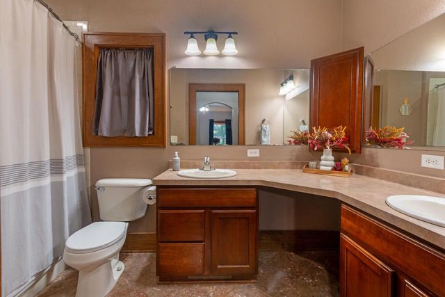 359 Prospect AVENUE, Hartland, WI 53029