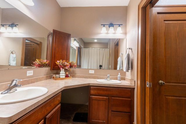 359 Prospect AVENUE, Hartland, WI 53029