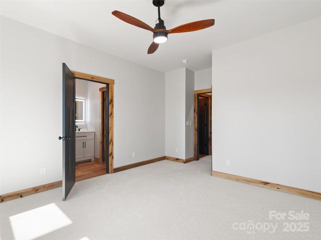 292 County Road, Waynesville, NC 28785