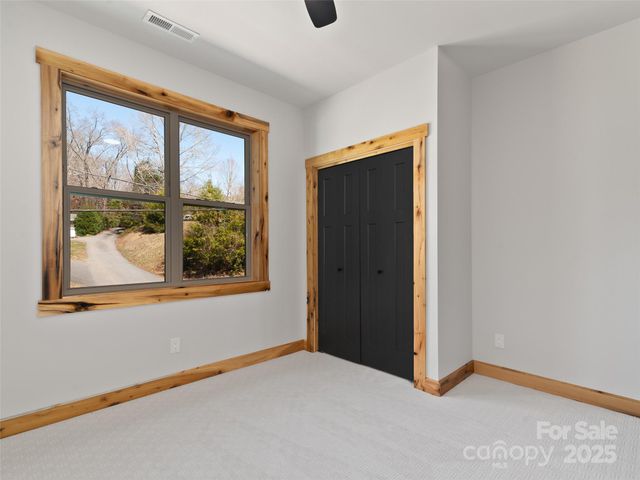 292 County Road, Waynesville, NC 28785