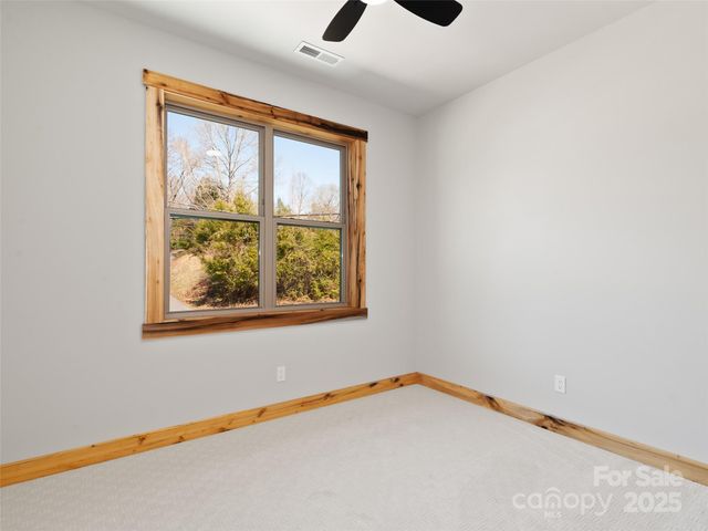 292 County Road, Waynesville, NC 28785