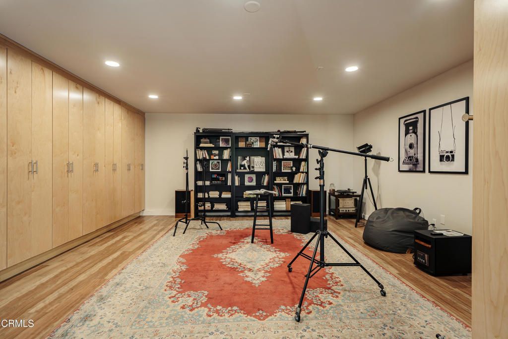 Image 28 of property listing at 1892 N Marengo Avenue, Pasadena, CA 91103