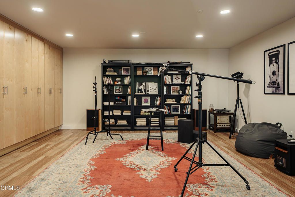 Image 29 of property listing at 1892 N Marengo Avenue, Pasadena, CA 91103