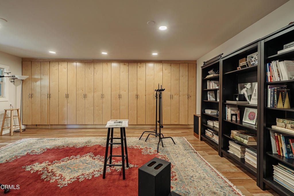 Image 30 of property listing at 1892 N Marengo Avenue, Pasadena, CA 91103