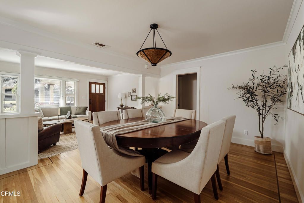 Image 9 of property listing at 1892 N Marengo Avenue, Pasadena, CA 91103