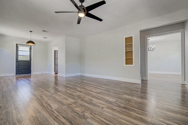 4805 Brook Creek CV, Austin, TX 78744