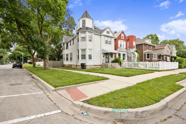 8956 S Dauphin Avenue, Chicago, IL 60619