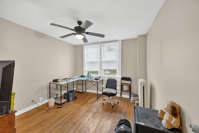 8956 S Dauphin Avenue, Chicago, IL 60619