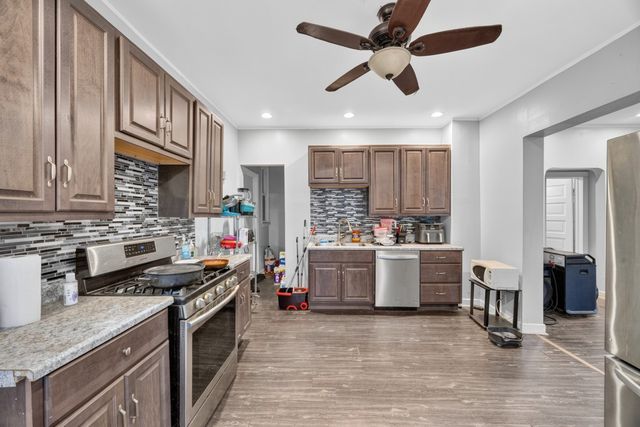 8956 S Dauphin Avenue, Chicago, IL 60619