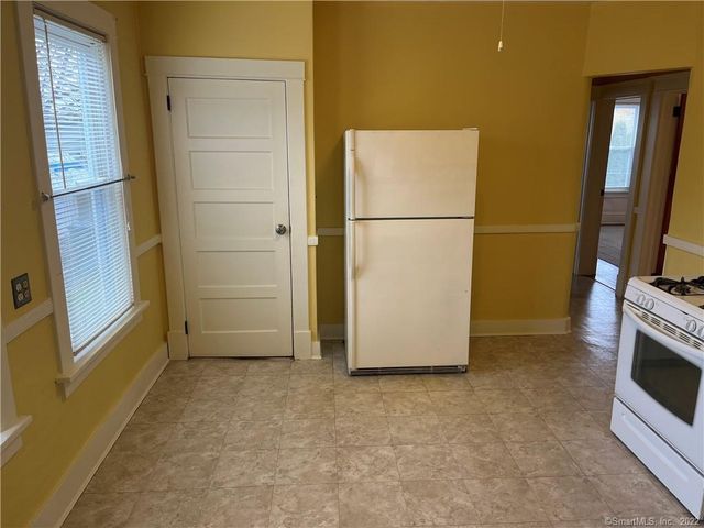 119 Squire Street 1, New London, CT 06320