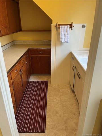 119 Squire Street 1, New London, CT 06320