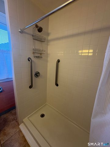 119 Squire Street 1, New London, CT 06320