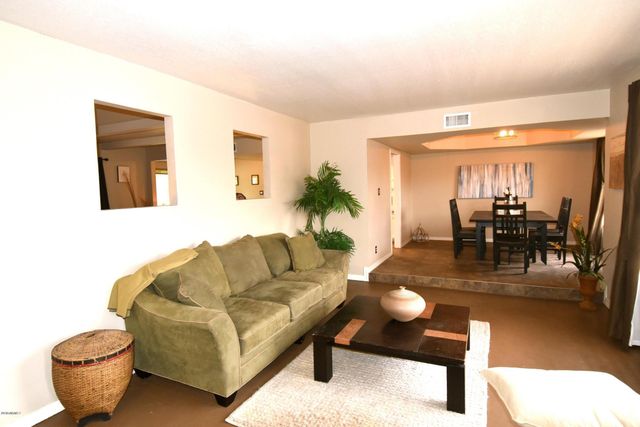 10008 N 33RD Place, Phoenix, AZ 85028