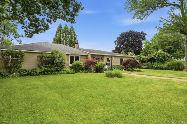 178 New Hampshire Avenue, Massapequa, NY 11758