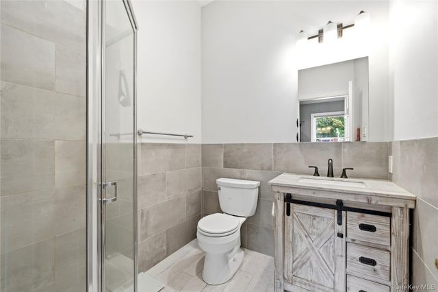 178 New Hampshire Avenue, Massapequa, NY 11758