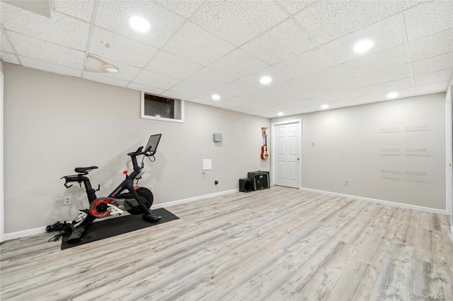 178 New Hampshire Avenue, Massapequa, NY 11758