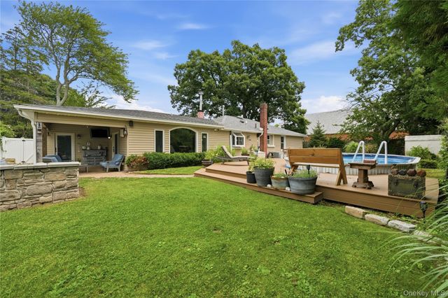 178 New Hampshire Avenue, Massapequa, NY 11758