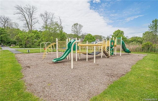 255 Homestead Village Drive, Warwick, NY 10990