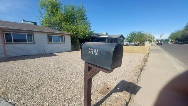 2448 W FREEWAY Lane, Phoenix, AZ 85021