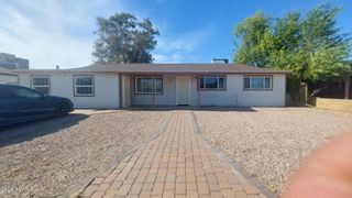 2448 W FREEWAY Lane, Phoenix, AZ 85021