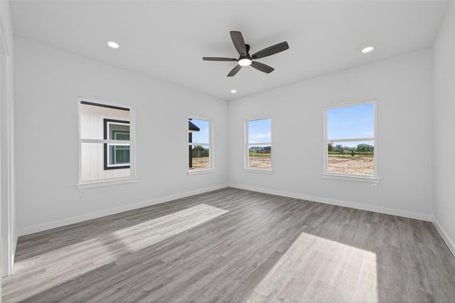 6921 Road 5503, Cleveland, TX 77327