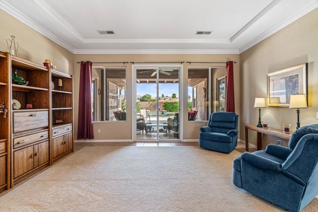 43572 Calle Espada, La Quinta, CA 92253