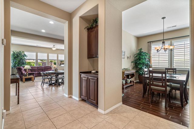 43572 Calle Espada, La Quinta, CA 92253