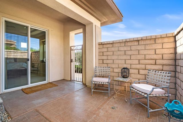 43572 Calle Espada, La Quinta, CA 92253