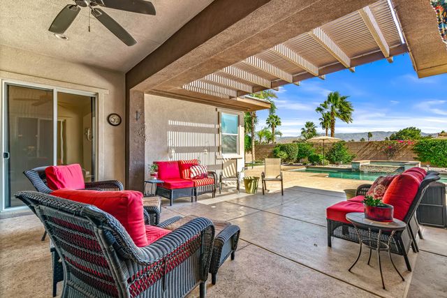 43572 Calle Espada, La Quinta, CA 92253