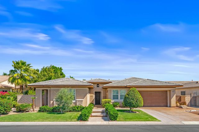 43572 Calle Espada, La Quinta, CA 92253