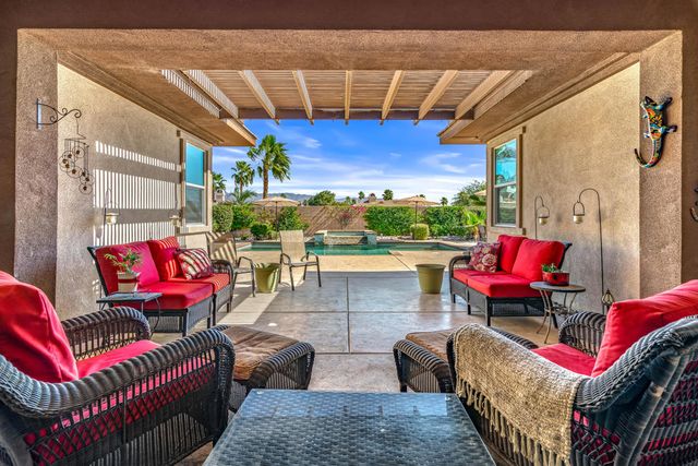 43572 Calle Espada, La Quinta, CA 92253