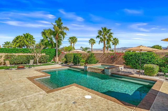 43572 Calle Espada, La Quinta, CA 92253