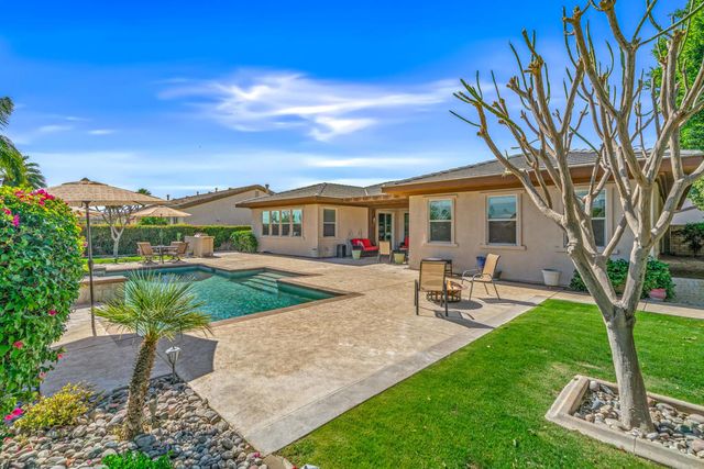 43572 Calle Espada, La Quinta, CA 92253