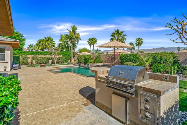 43572 Calle Espada, La Quinta, CA 92253