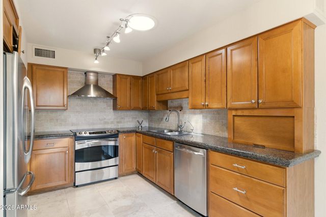 4800 N 68TH Street 153, Scottsdale, AZ 85251