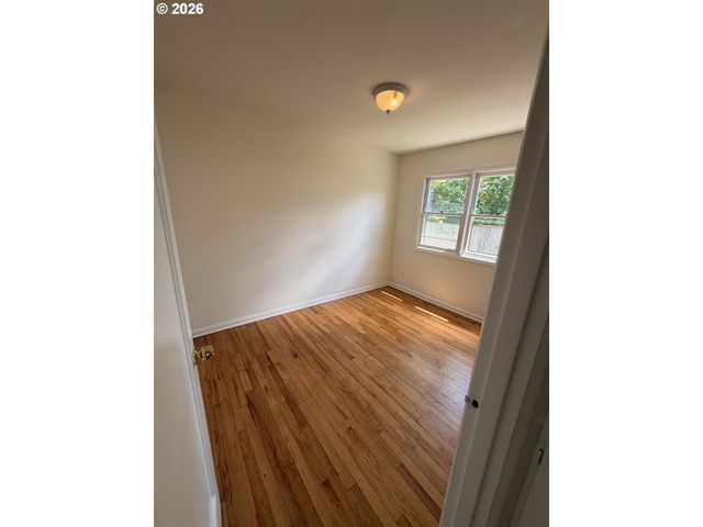 8610 Ne HANCOCK St, Portland, OR 97220