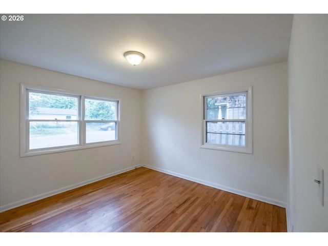 8610 Ne HANCOCK St, Portland, OR 97220