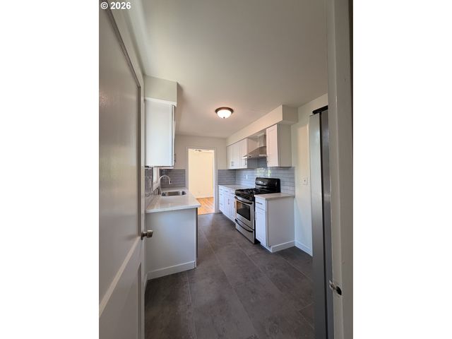 8610 Ne HANCOCK St, Portland, OR 97220