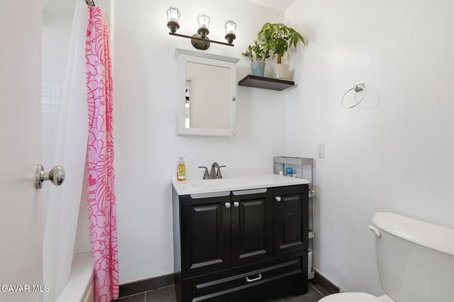 143 N Wendy Drive, Newbury Park, CA 91320