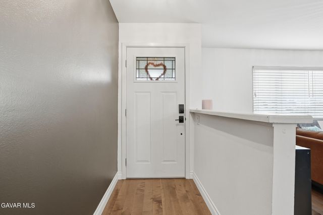 143 N Wendy Drive, Newbury Park, CA 91320