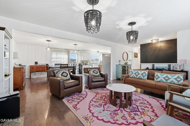 143 N Wendy Drive, Newbury Park, CA 91320