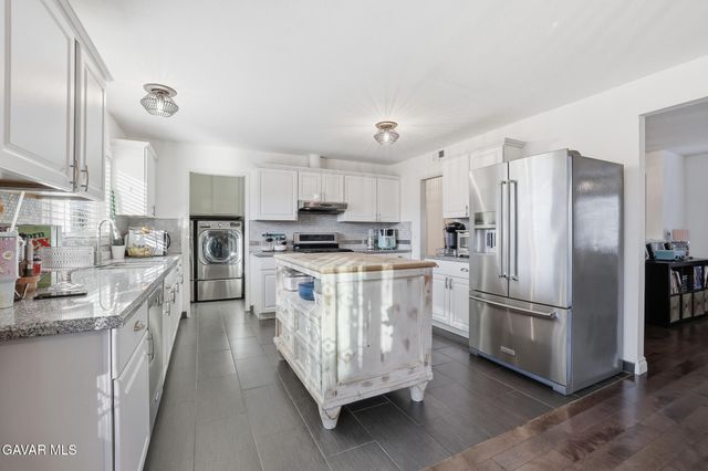 143 N Wendy Drive, Newbury Park, CA 91320