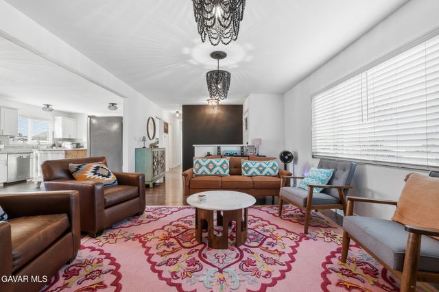 143 N Wendy Drive, Newbury Park, CA 91320