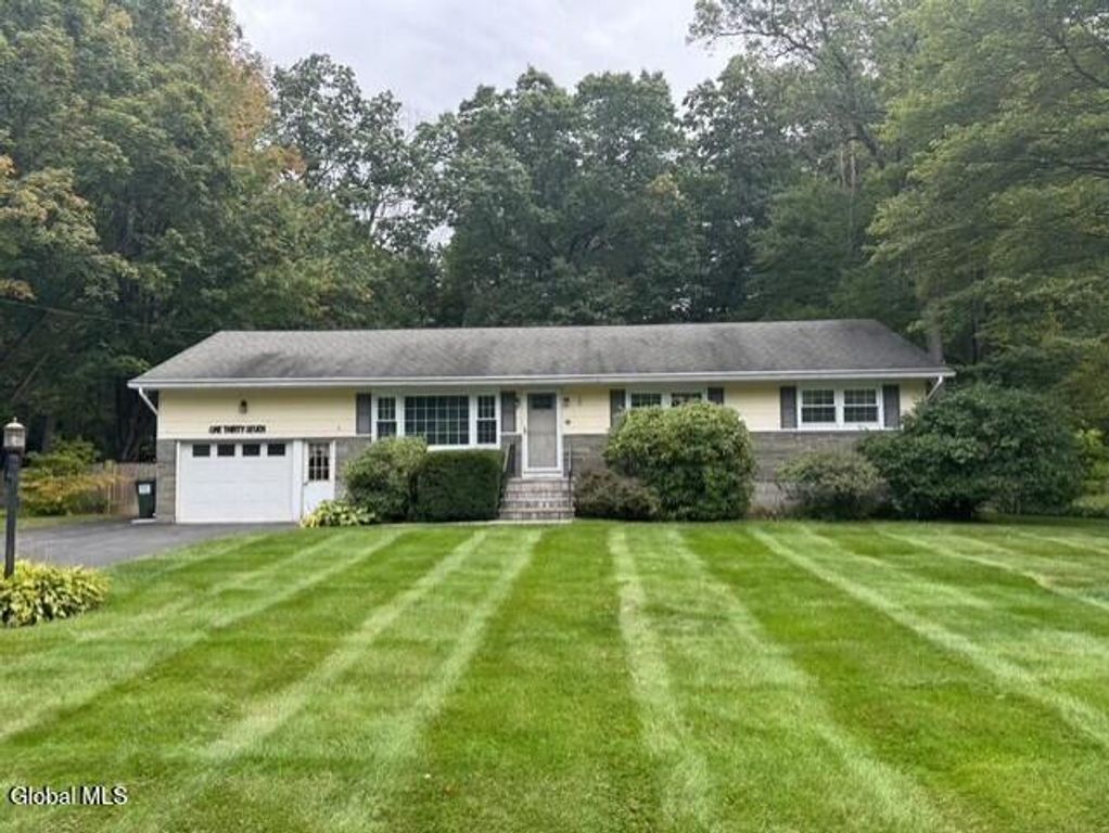 137 Juniper Drive, Milton, NY 12020