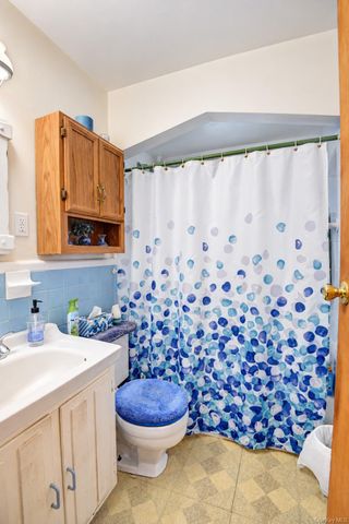 150 Franklin Street, Elmont, NY 11003