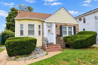 150 Franklin Street, Elmont, NY 11003