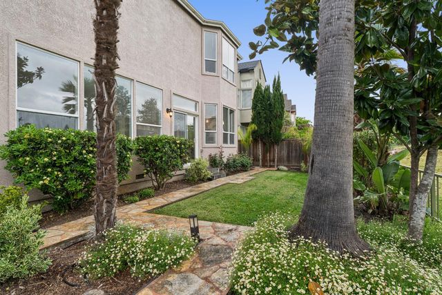 2147 Falcon Ridge Dr, Petaluma, CA 94954